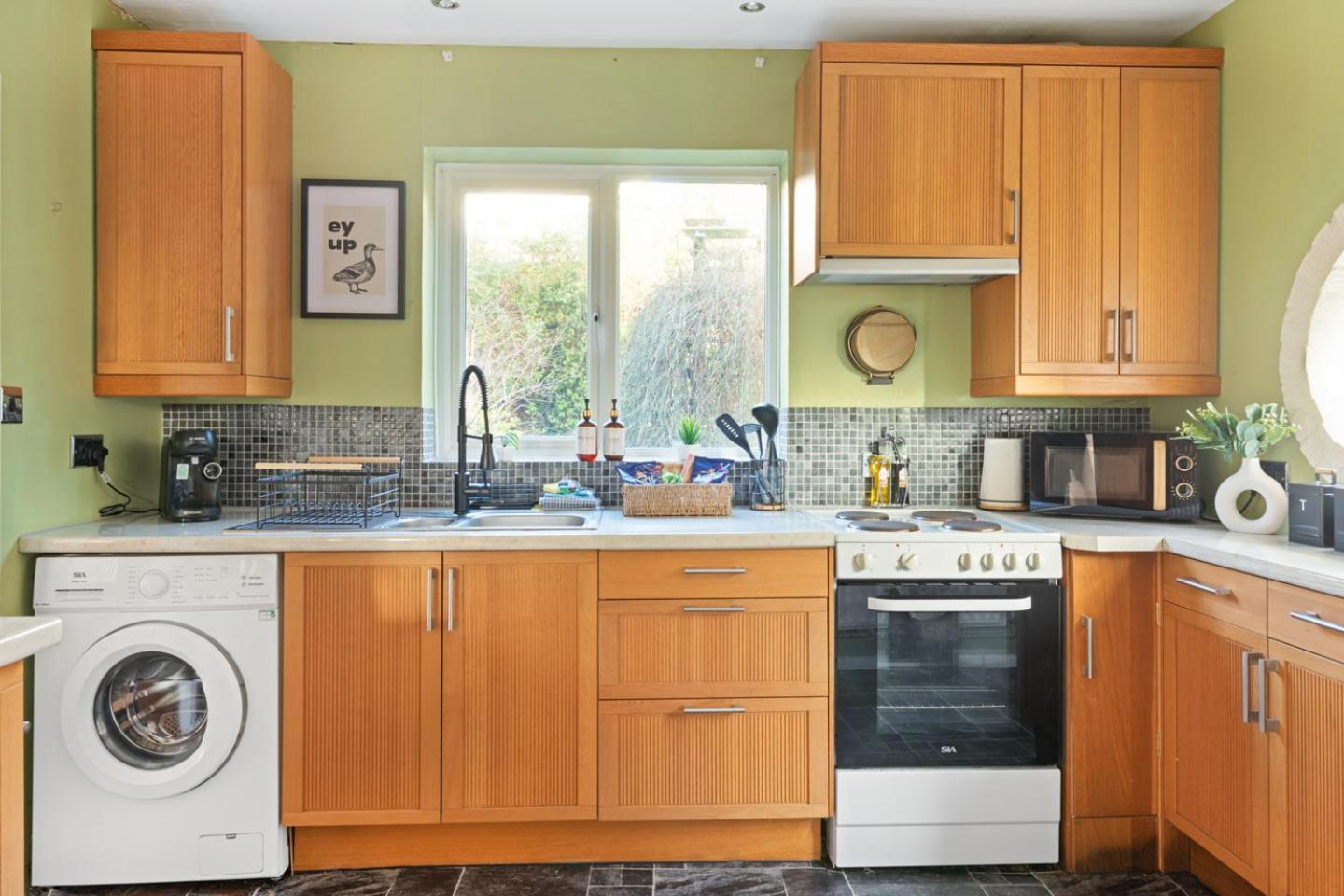 3 Bedroom House - Well Presented - Spacious - Flexible Check In - Free Parking Nottingham Exterior photo